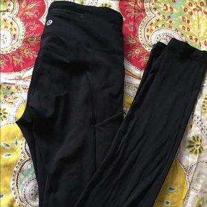 Black Lululemon leggings